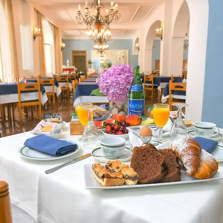 Hotel Pineta Ísquia