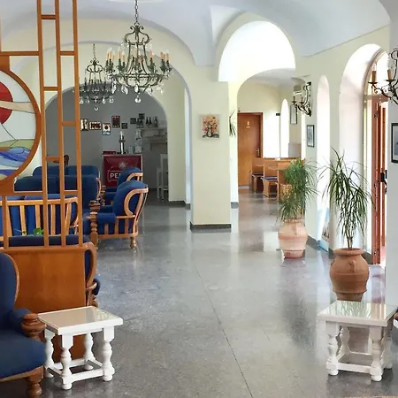 Hotel Pineta 3*